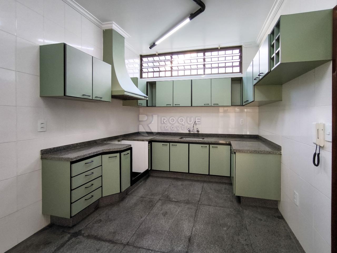 Casa Residencial à venda no bairro Vila São Roque: COZINHA