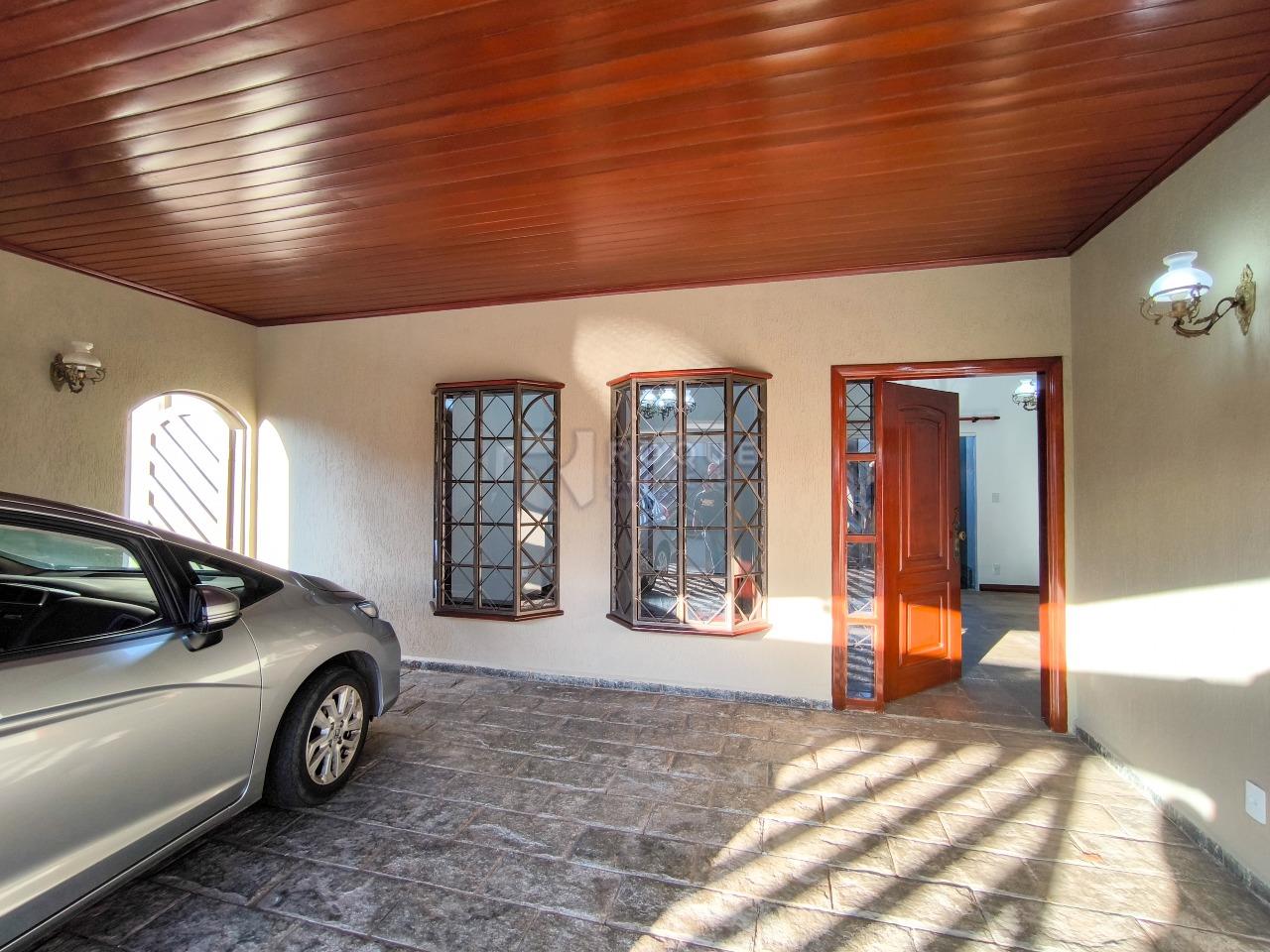 Casa Residencial à venda no bairro Vila São Roque: ENTRADA
