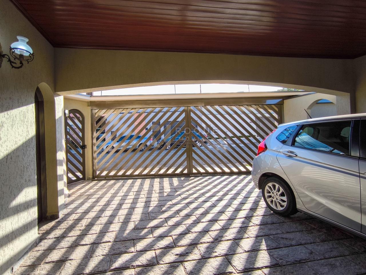 Casa Residencial à venda no bairro Vila São Roque: GARAGEM