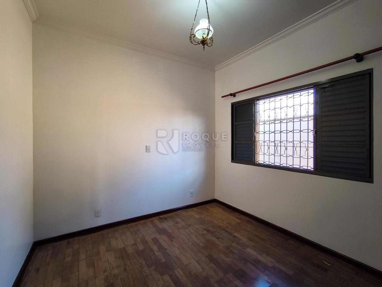 Casa Residencial à venda no bairro Vila São Roque: DORMITÓRIO 1