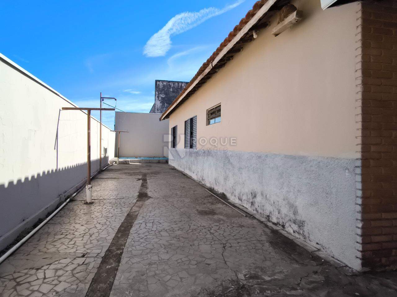 Casa Residencial à venda no bairro Parque Hippolyto: LATERAL EXTERNA