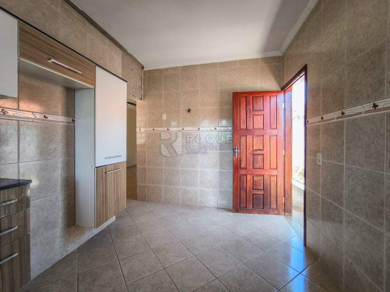Casa Residencial à venda no bairro Jardim Ipanema: COZINHA