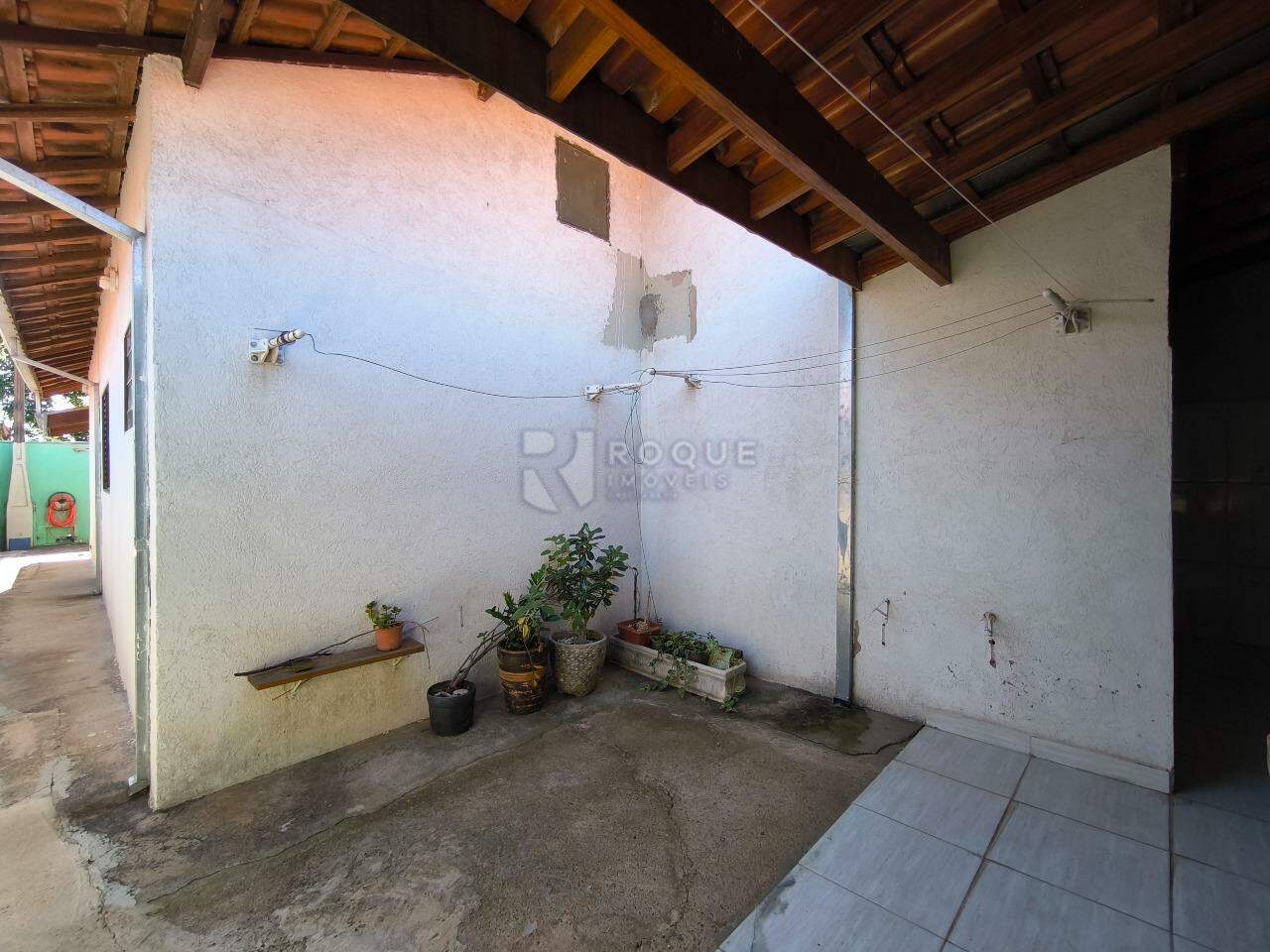 Casa Residencial à venda no bairro Jardim Ipanema: ÁREA DE VARAL