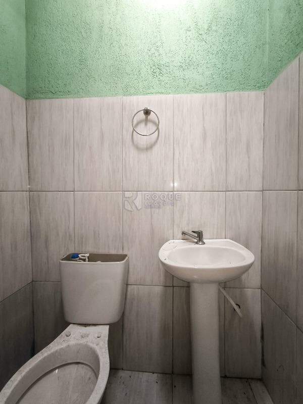 Casa Residencial à venda no bairro Jardim Ipanema: BANHEIRO EXTERNO