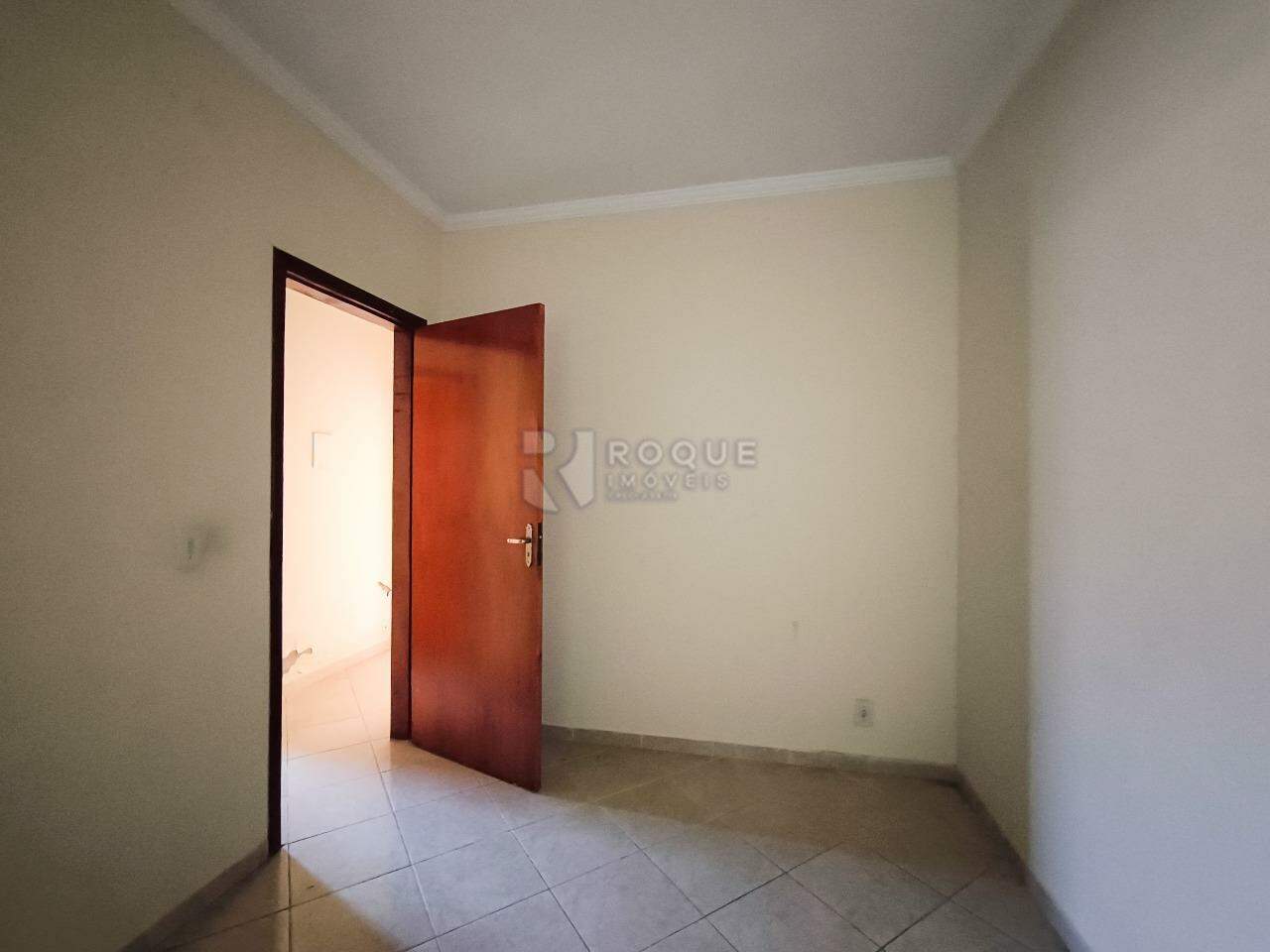 Casa Residencial à venda no bairro Jardim Ipanema: DORMITÓRIO 2