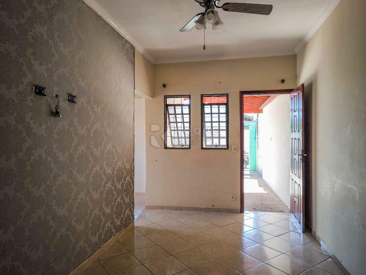 Casa Residencial à venda no bairro Jardim Ipanema: SALA DE ESTAR