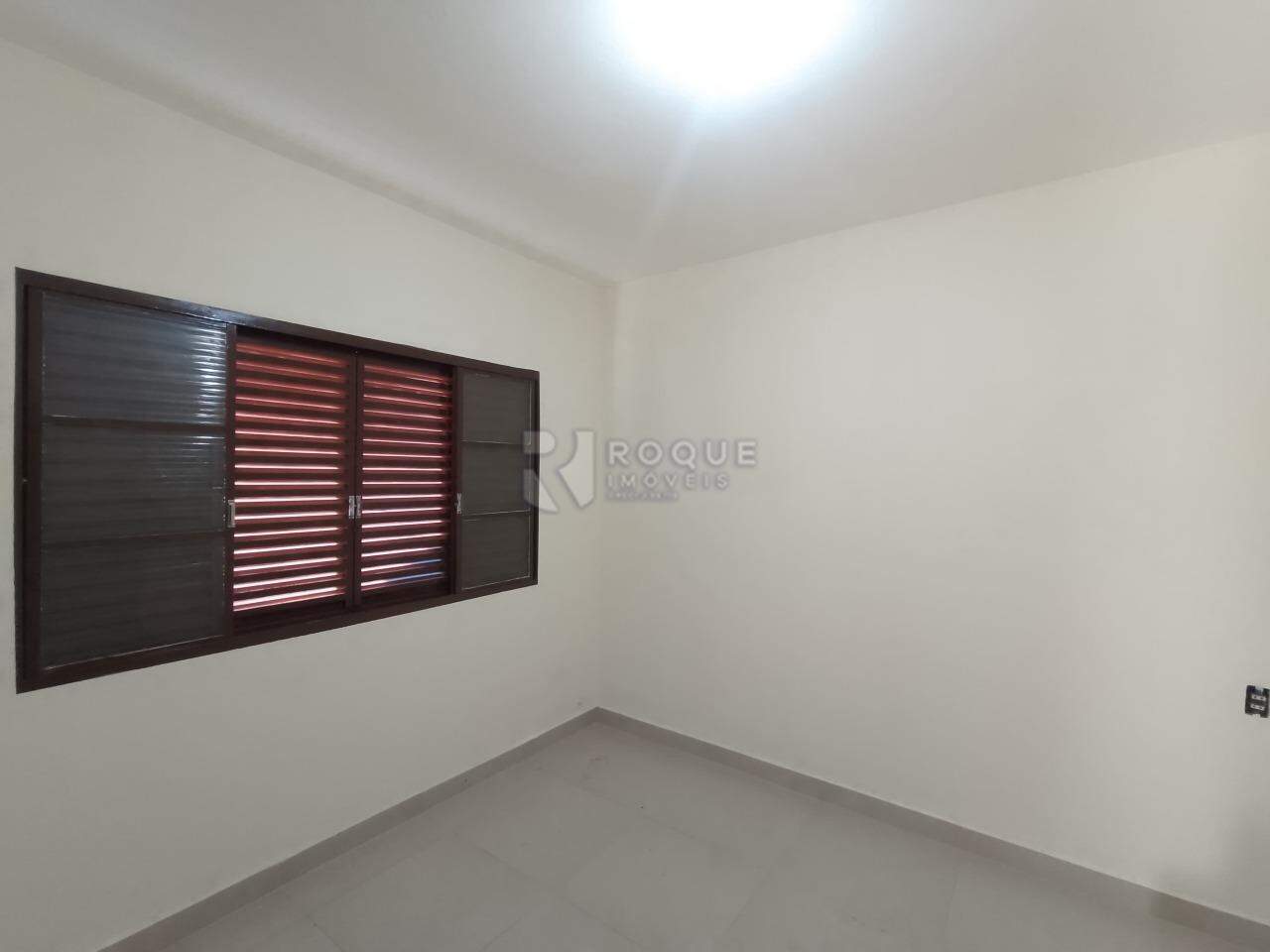 Casa com salão para aluguel no bairro Jardim São Manoel: Dormitório 2