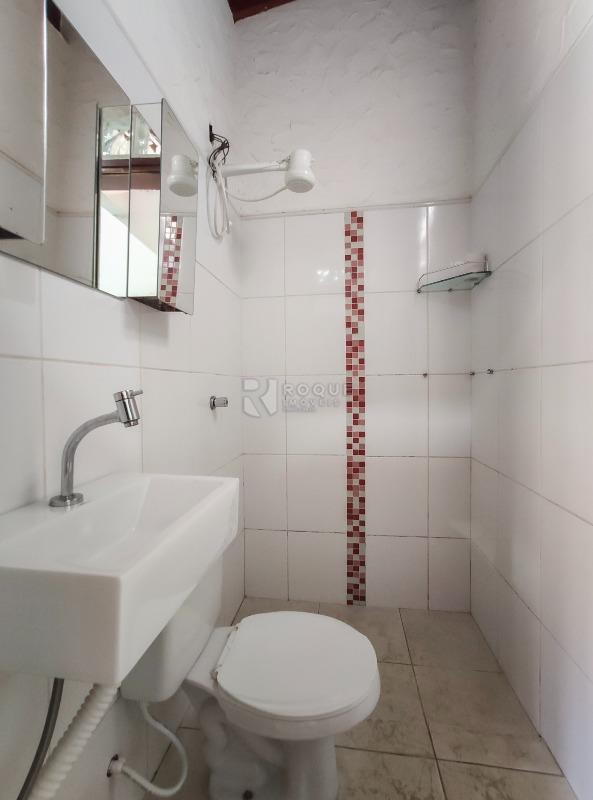 Casa Residencial à venda no bairro Vila Residencial Vale das Flores: WC suíte 