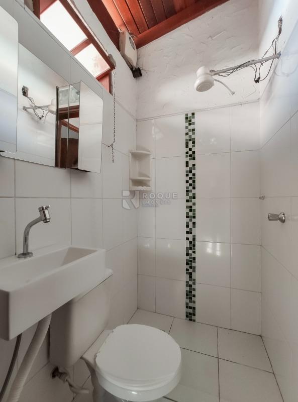 Casa Residencial à venda no bairro Vila Residencial Vale das Flores: WC social 