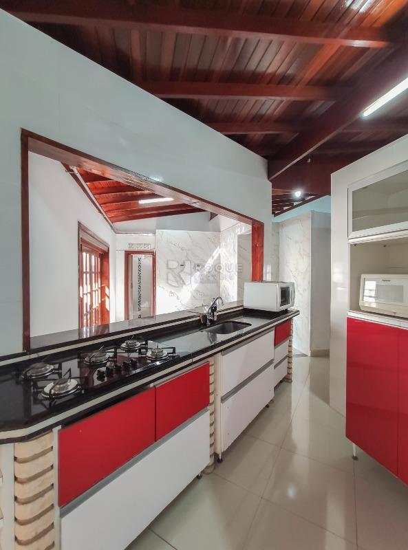 Casa Residencial à venda no bairro Vila Residencial Vale das Flores: Cozinha 