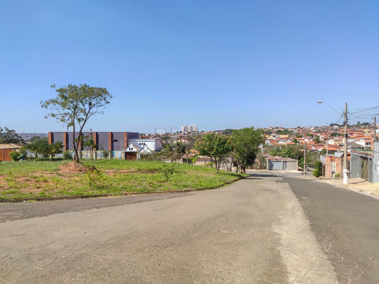 Casa Residencial à venda no bairro Vila Residencial Vale das Flores: Área externa 