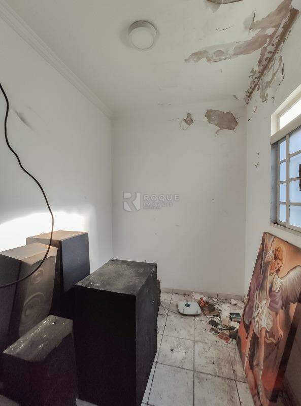 Barracão/Galpão para aluguel no bairro Jardim Esteves: Despensa sala 3 