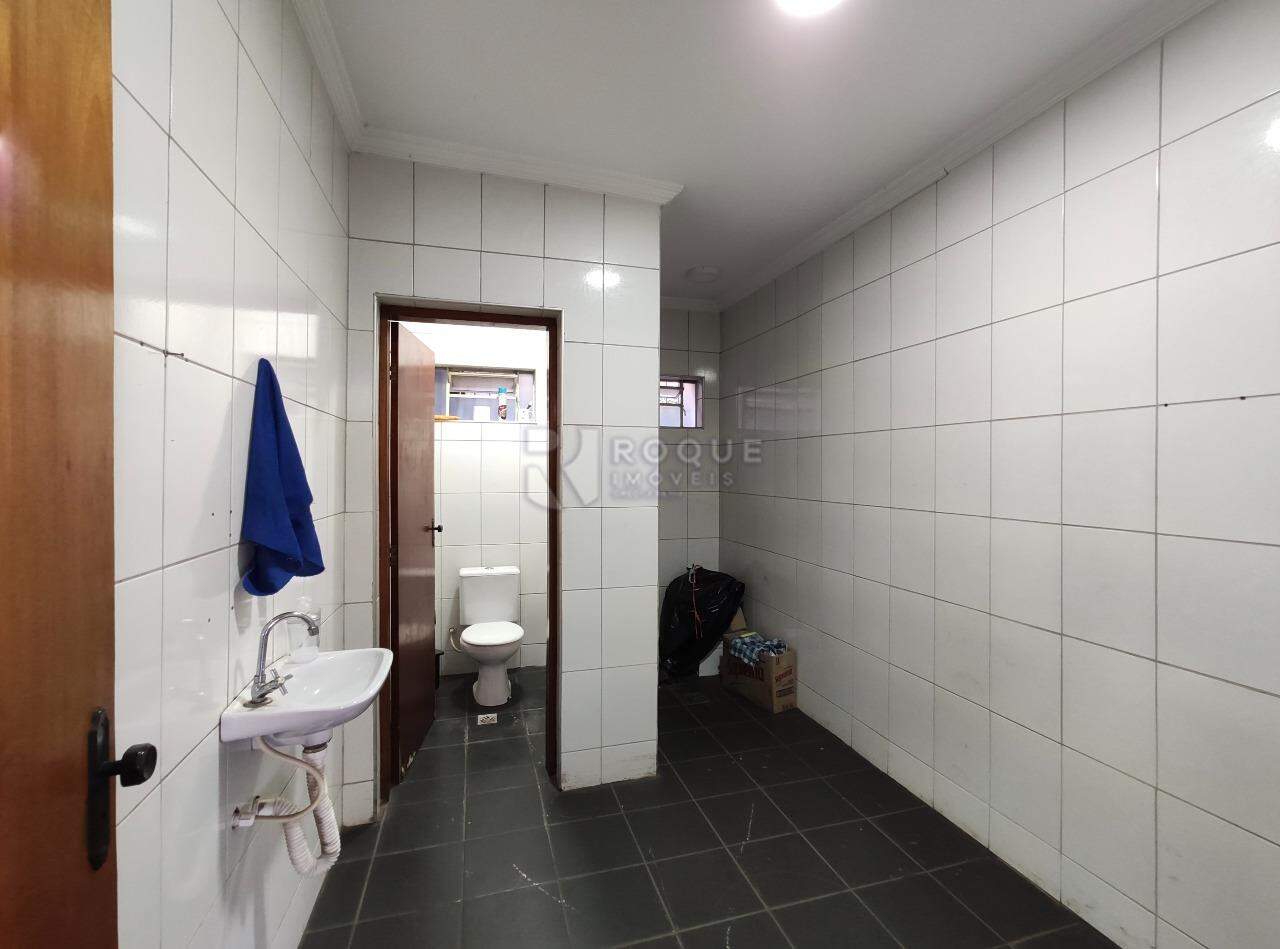 Barracão/Galpão para aluguel no bairro Jardim Esteves: WC social 1