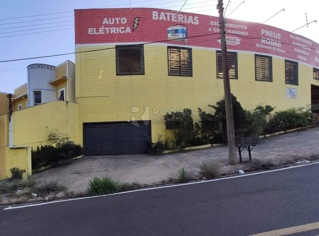 Barracão/Galpão para aluguel no bairro Jardim Esteves: Fachada 