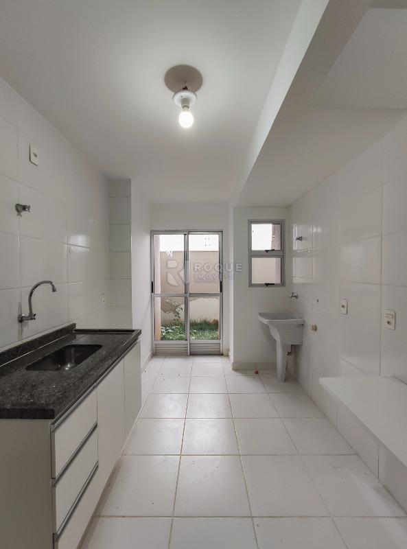 Apartamento à venda no bairro Chácaras Antonieta: Cozinha 