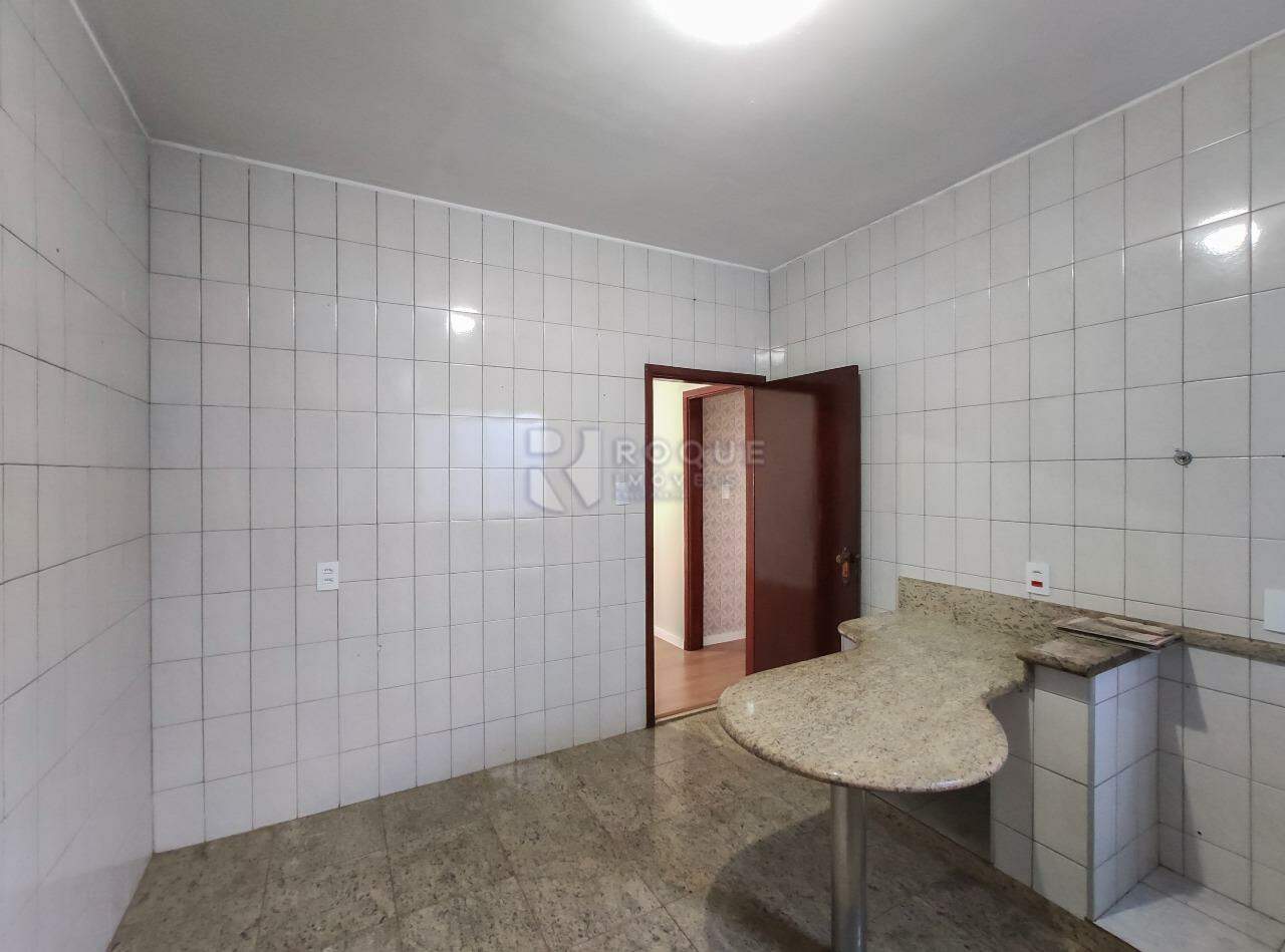 Casa Residencial para aluguel no bairro Jardim Caieira: Cozinha