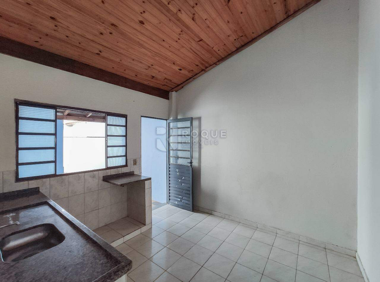 Casa Residencial para aluguel no bairro Jardim Caieira: Edicula