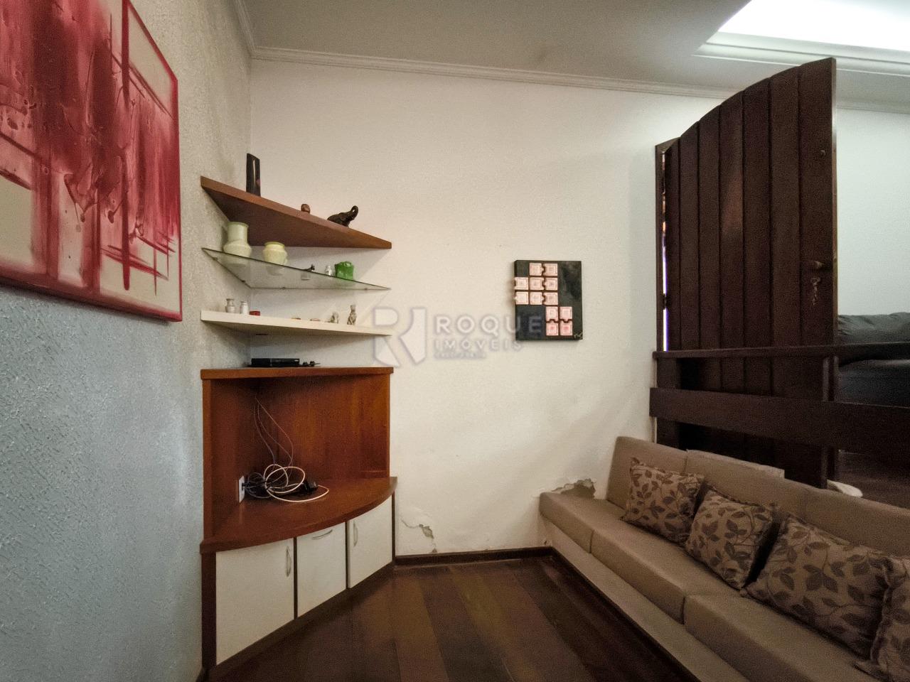 Casa em condomínio à venda no bairro Jardim Florença: SALA DE TV