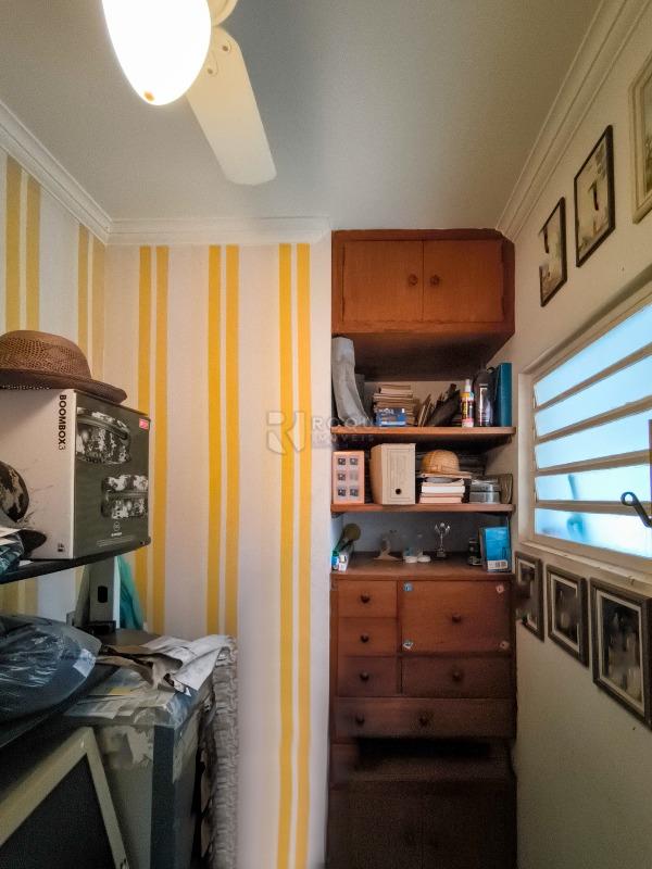 Casa em condomínio à venda no bairro Jardim Florença: ESCRITÓRIO