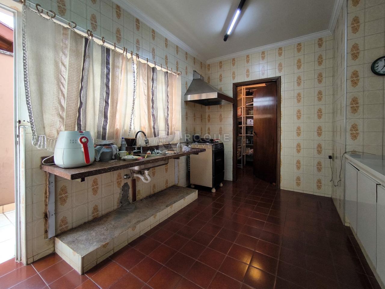 Casa em condomínio à venda no bairro Jardim Florença: COZINHA