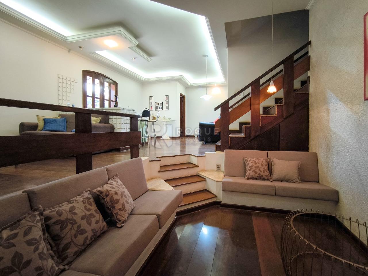 Casa em condomínio à venda no bairro Jardim Florença: SALA DE TV