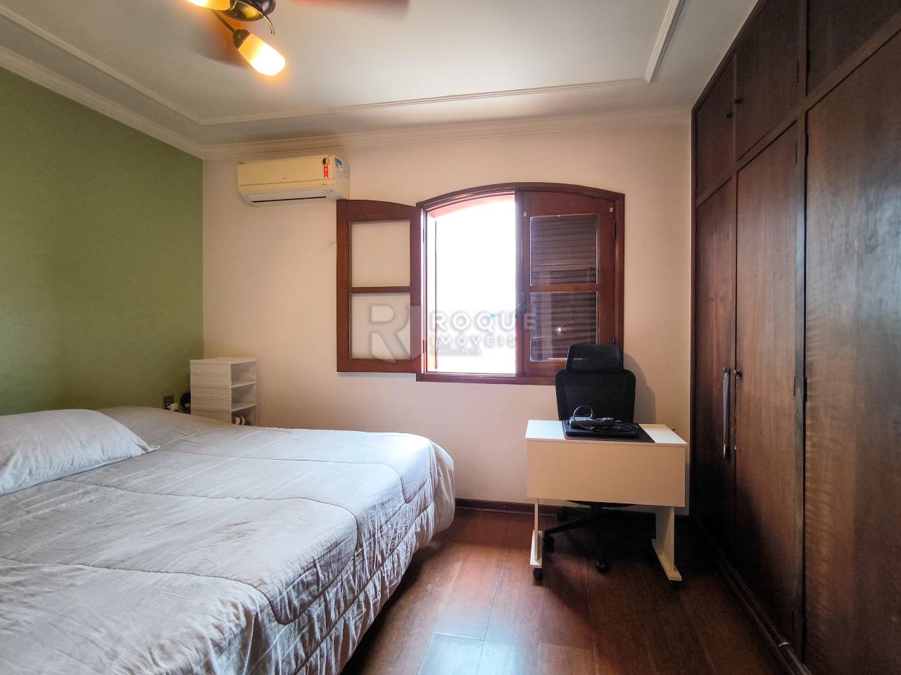 Casa em condomínio à venda no bairro Jardim Florença: SUÍTE