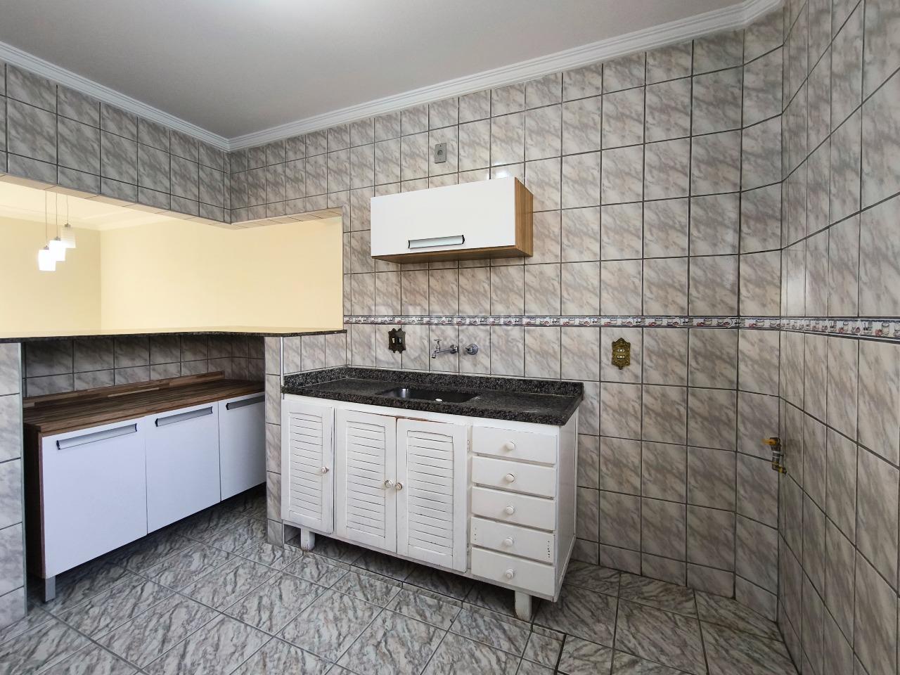 Apartamento à venda no bairro Cidade Jardim: COZINHA