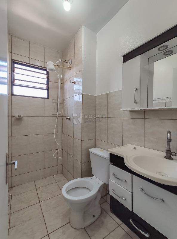 Apartamento à venda no bairro Parque Residencial Abílio Pedro: WC social 