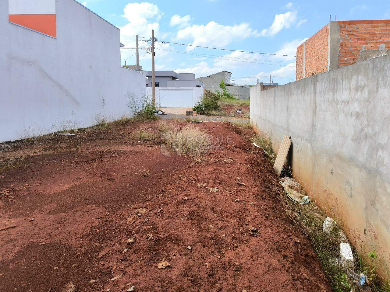 Terreno à venda no bairro Residencial Colinas do Engenho I: 