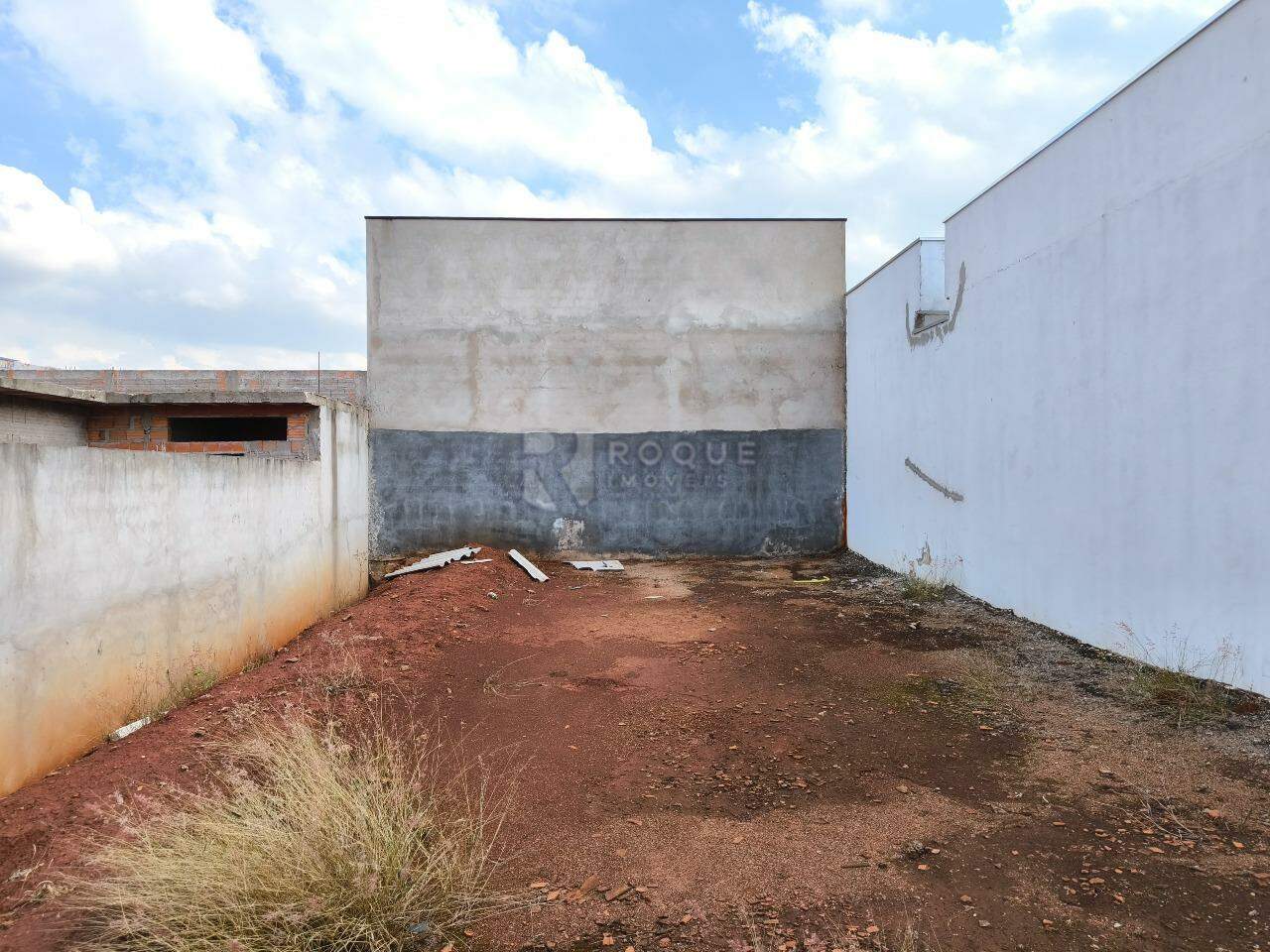 Terreno à venda no bairro Residencial Colinas do Engenho I: 