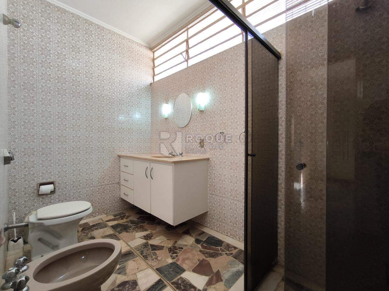 Casa Residencial à venda no bairro Jardim Montezuma: BANHEIRO SOCIAL
