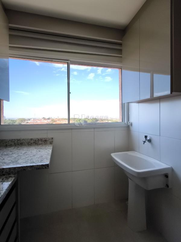 Apartamento à venda no bairro Chácaras Antonieta: LAVANDERIA