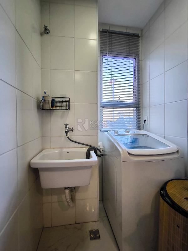 Apartamento à venda no bairro Jardim Residencial Victório Lucato: LAVANDERIA