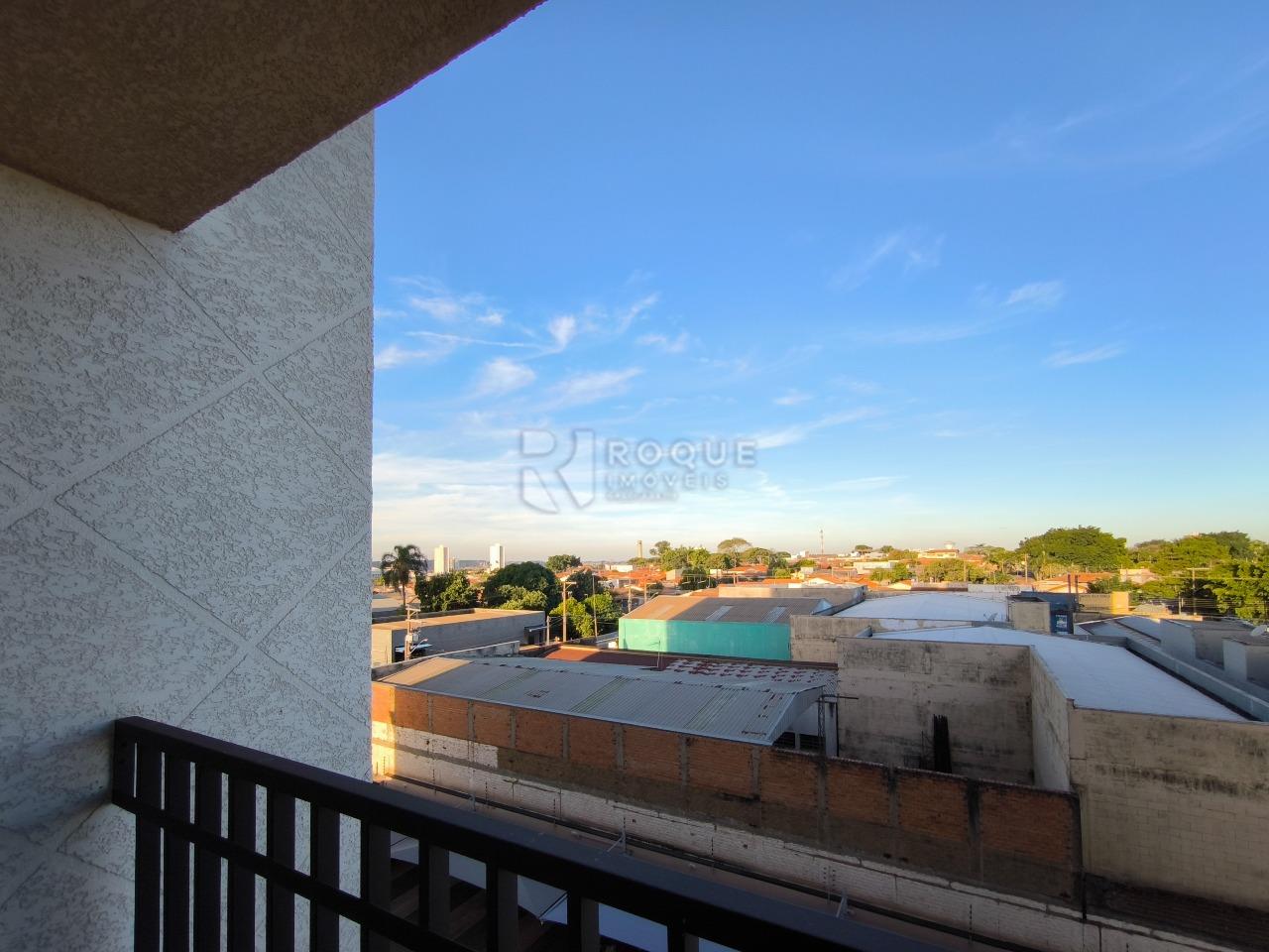 Apartamento à venda no bairro Chácaras Antonieta: VISTA PARCIAL