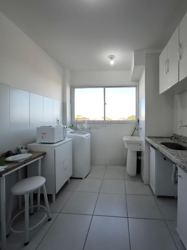 Apartamento à venda no bairro Chácaras Antonieta: COZINHA