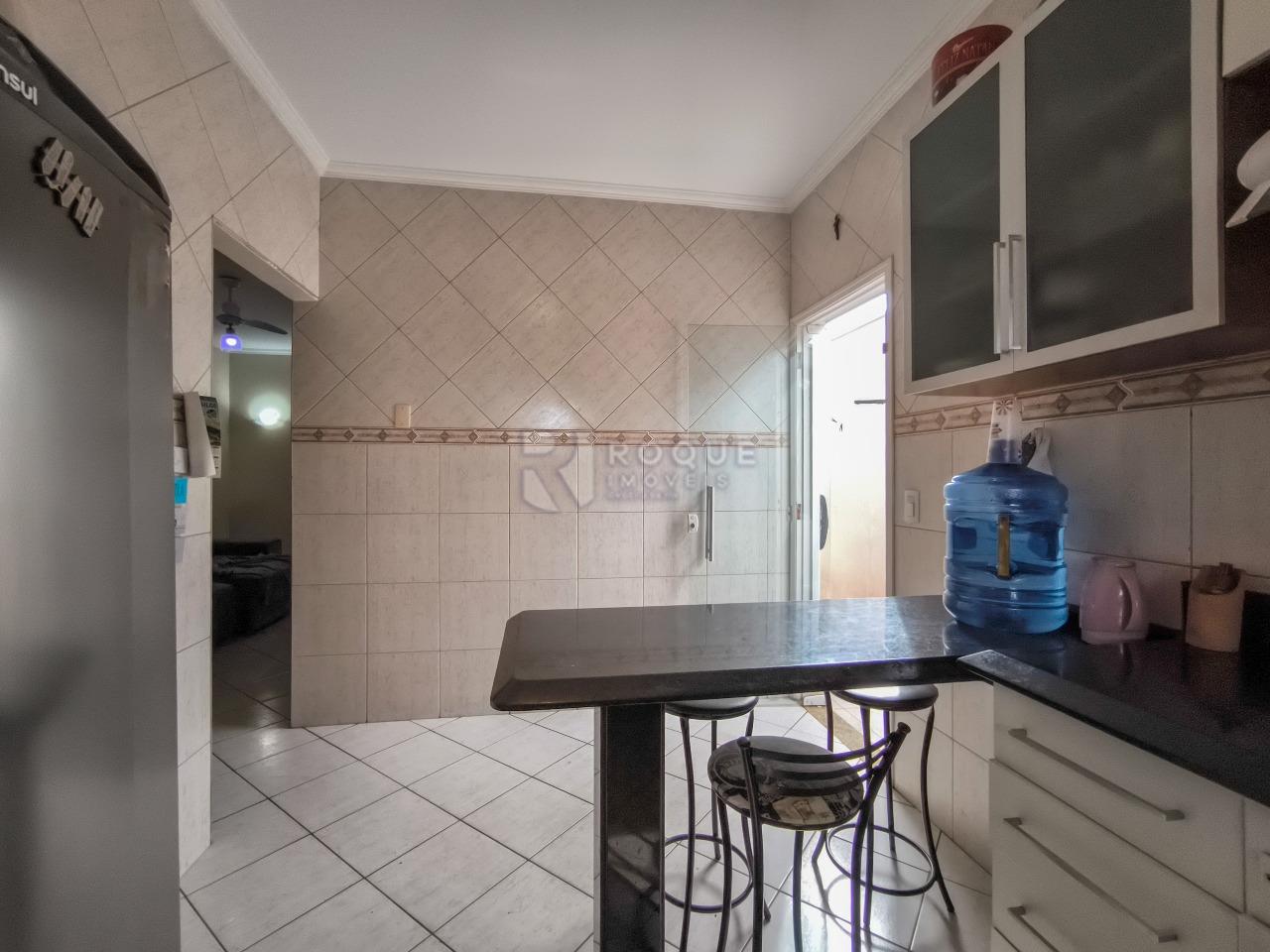 Casa Residencial à venda no bairro Jardim São Lourenço: COZINHA