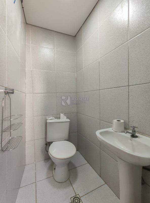 Casa Residencial para aluguel no bairro Boa Vista: WC social 