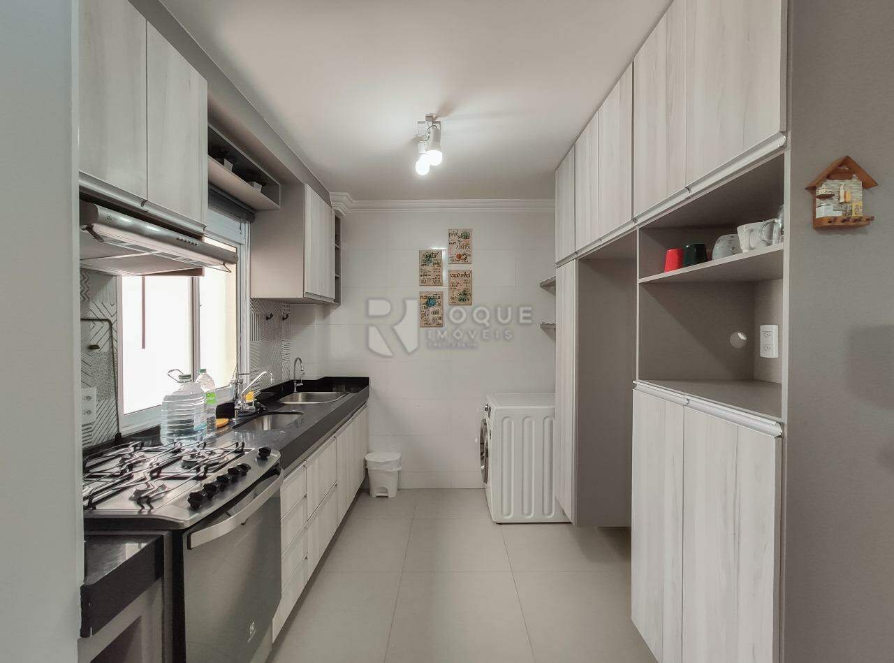 Apartamento à venda no bairro Residencial Costa Verde: Cozinha 