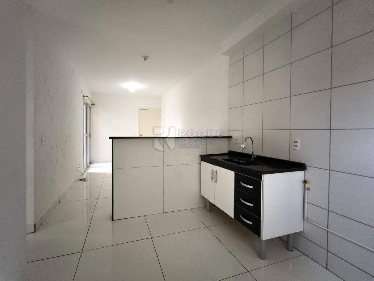 Apartamento à venda no bairro Residencial Rubi: COZINHA
