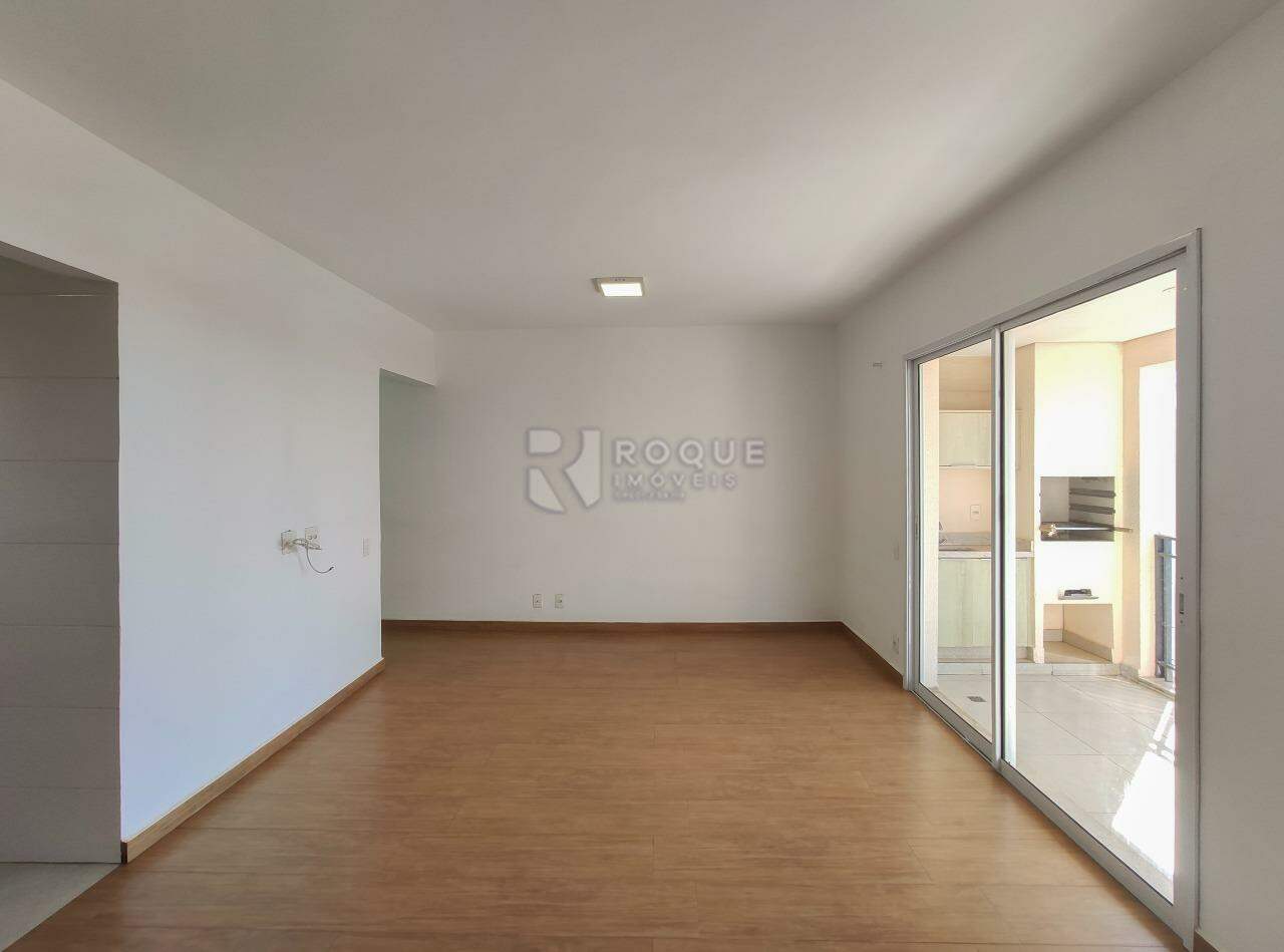 Apartamento para aluguel no bairro Jardim Residencial Francisco Cruãnes: Sala 