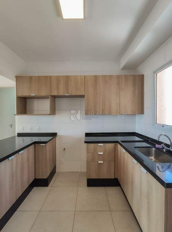 Apartamento para aluguel no bairro Jardim Residencial Francisco Cruãnes: Cozinha