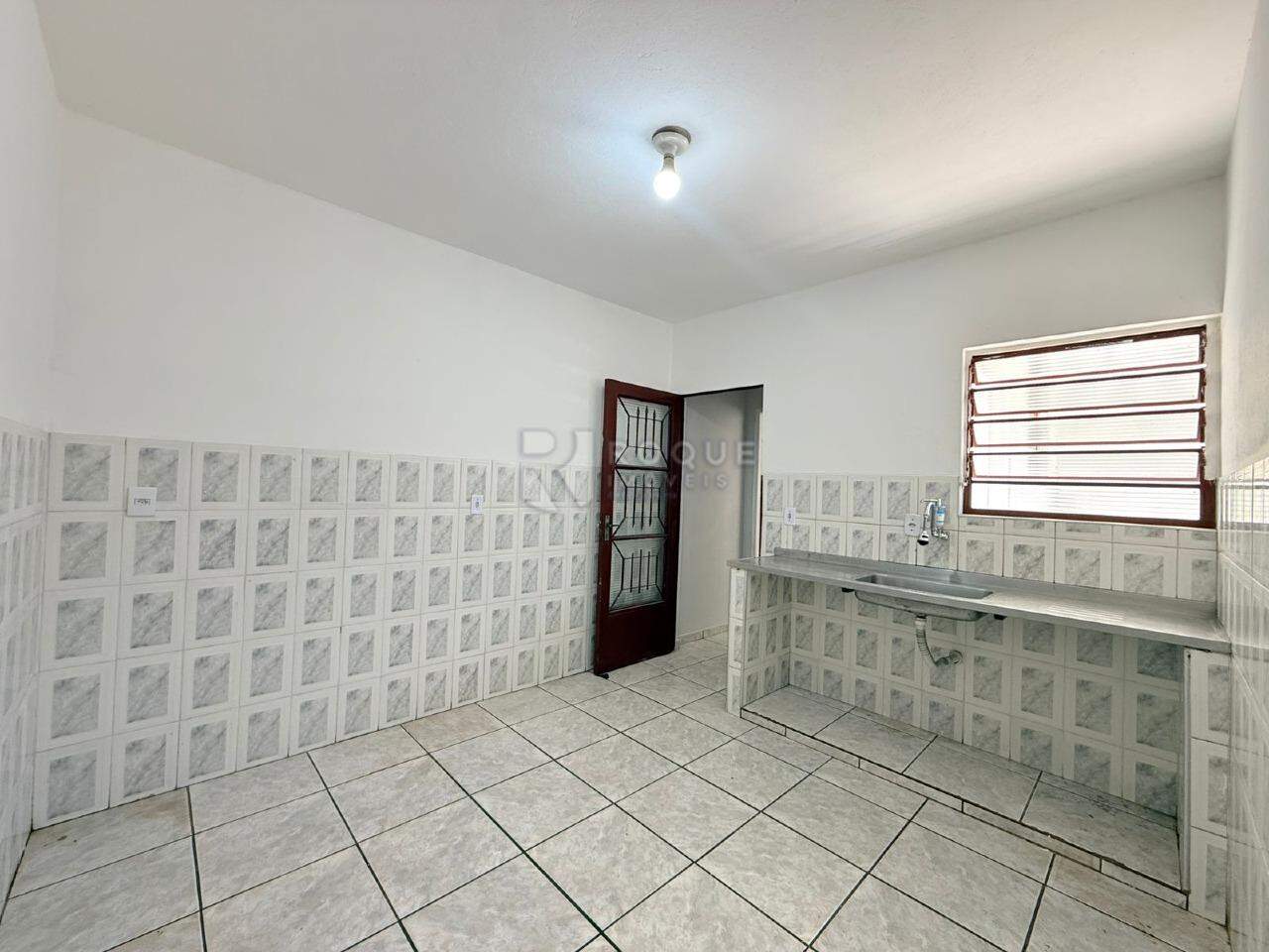 Casa Residencial para aluguel no bairro Jardim São Luiz: Cozinha