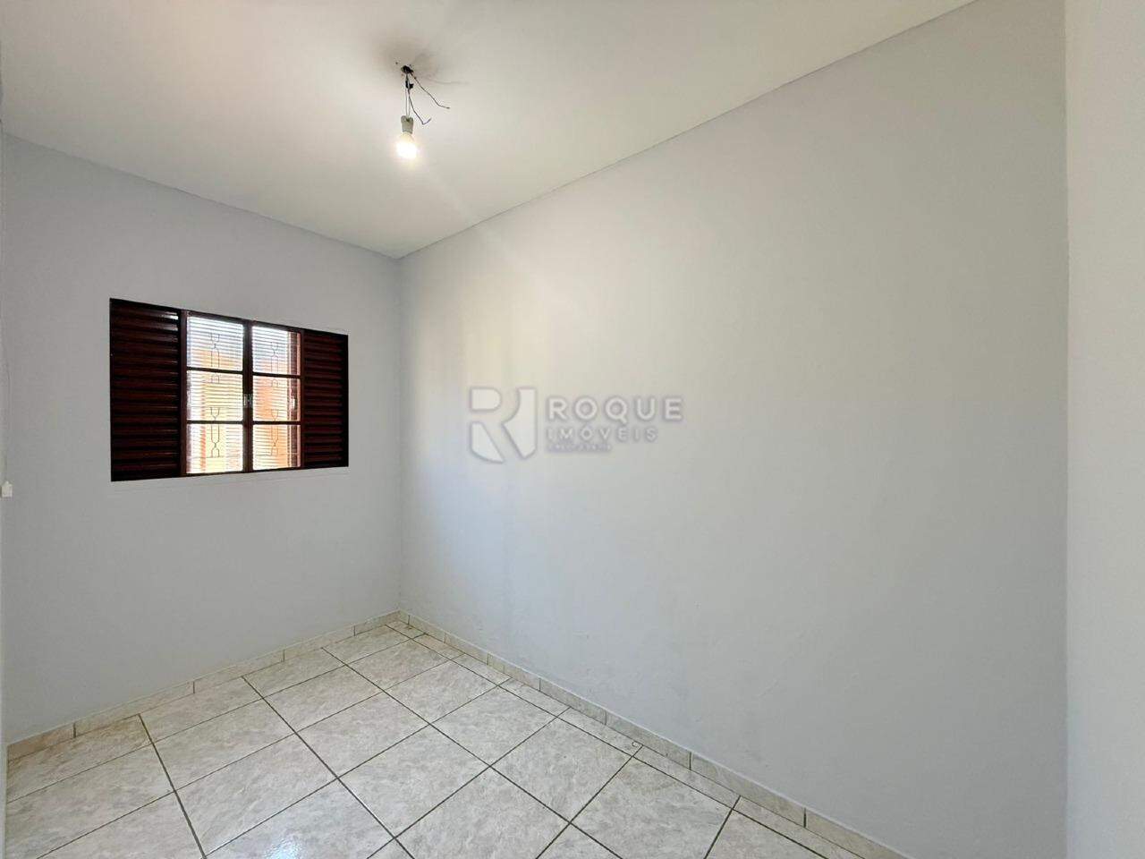 Casa Residencial para aluguel no bairro Jardim São Luiz: Dormitório 02