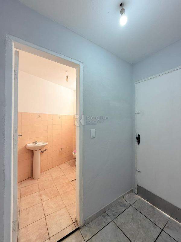 Casa Residencial para aluguel no bairro Jardim São Luiz: Hall