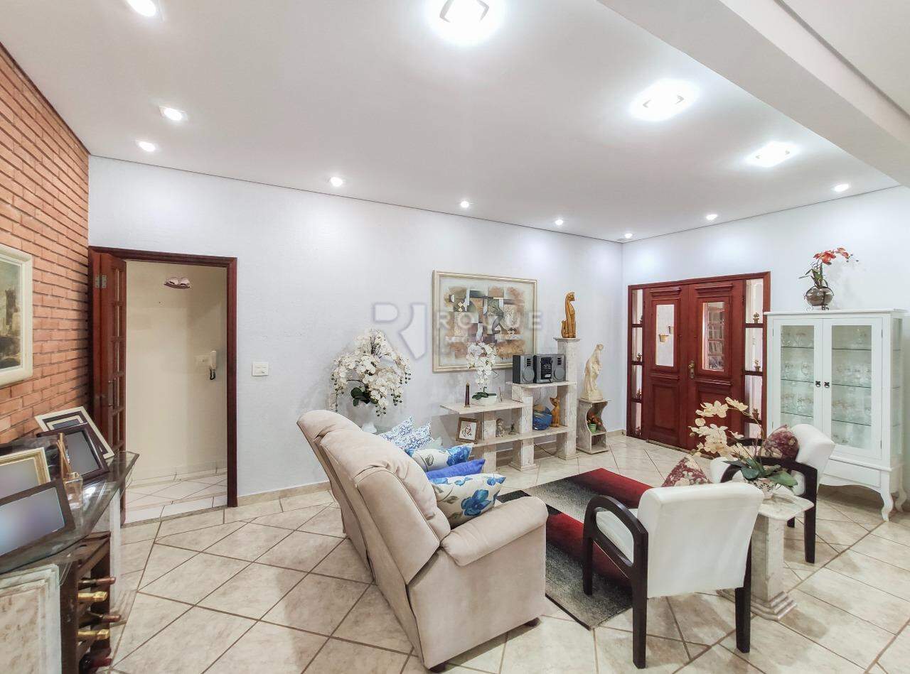 Chácara à venda no bairro Bairro dos Pires: Sala 