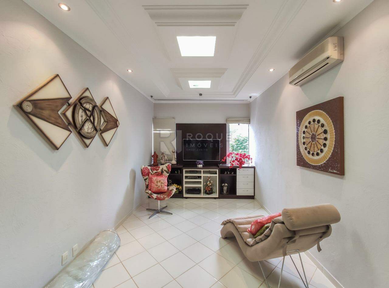 Chácara à venda no bairro Bairro dos Pires: Sala de TV