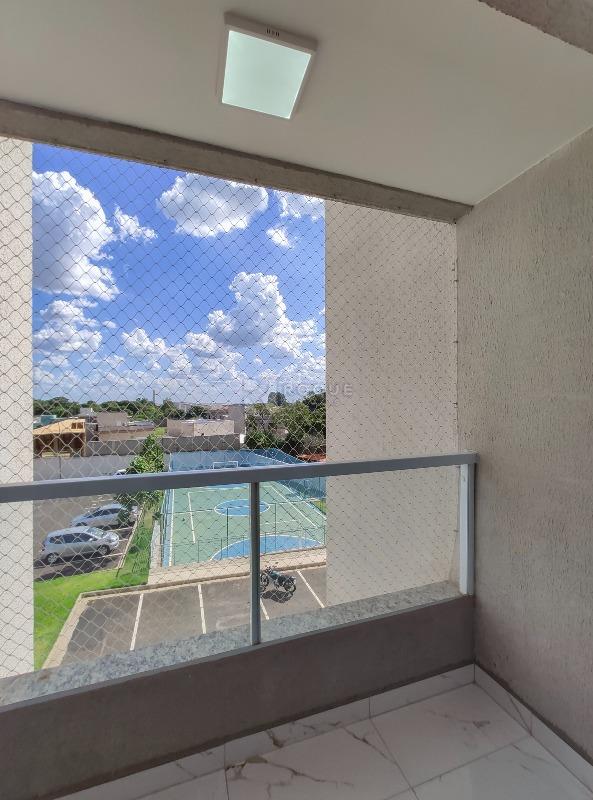 Apartamento à venda no bairro Vale das Esmeraldas: Sacada 