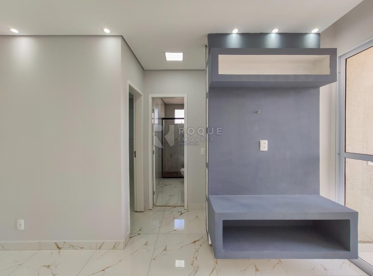 Apartamento à venda no bairro Vale das Esmeraldas: Sala 