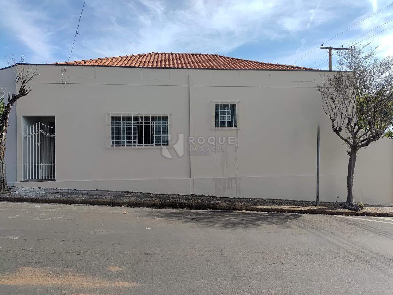 Casa Residencial para aluguel no bairro Vila Claudia: Fachada