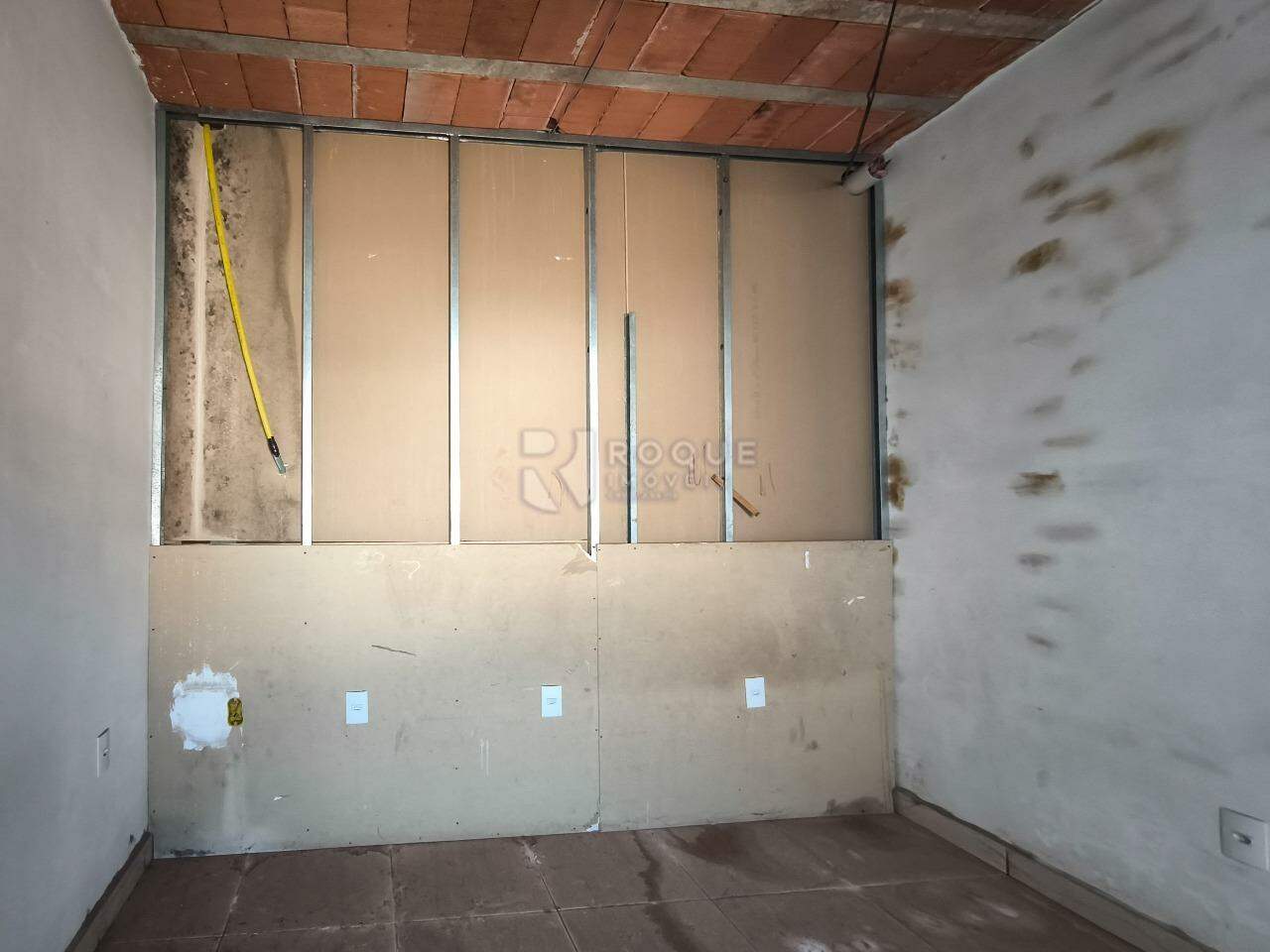 Casa Residencial à venda no bairro Jardim dos Jequitibás: SALA 2